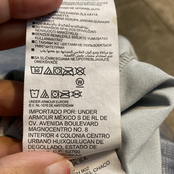 EUC Under Armour Tee - Picture 11 of 12